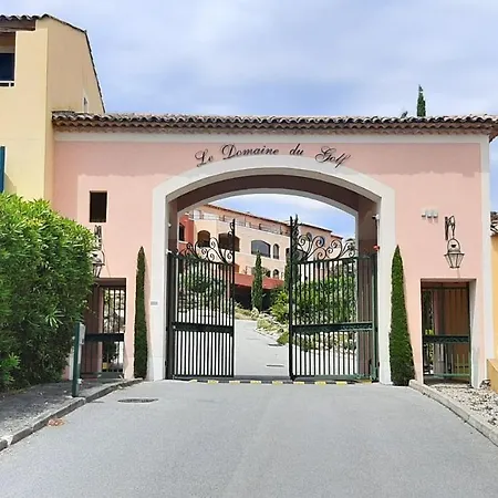 Appartement Domaine Du Golf De Roquebrune Resort - Residence Le Saint Andrews Exterior photo